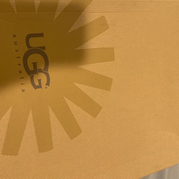 Ugg australia W Bailey button/triplet - Picture 4 of 6